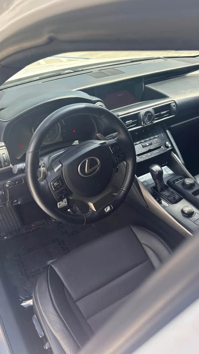 2017 Lexus IS 3rd Gen - Image 6 of 11