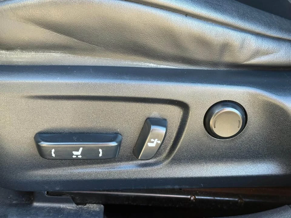 2017 Lexus IS 3rd Gen - Image 14 of 18