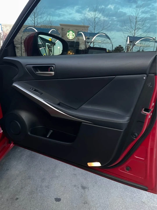 2017 Lexus IS 3rd Gen - Image 19 of 20