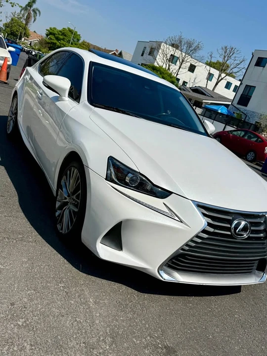 2017 Lexus IS 3rd Gen - Image 4 of 7