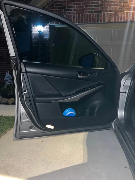 2017 Lexus IS 3rd Gen - Image 7 of 11