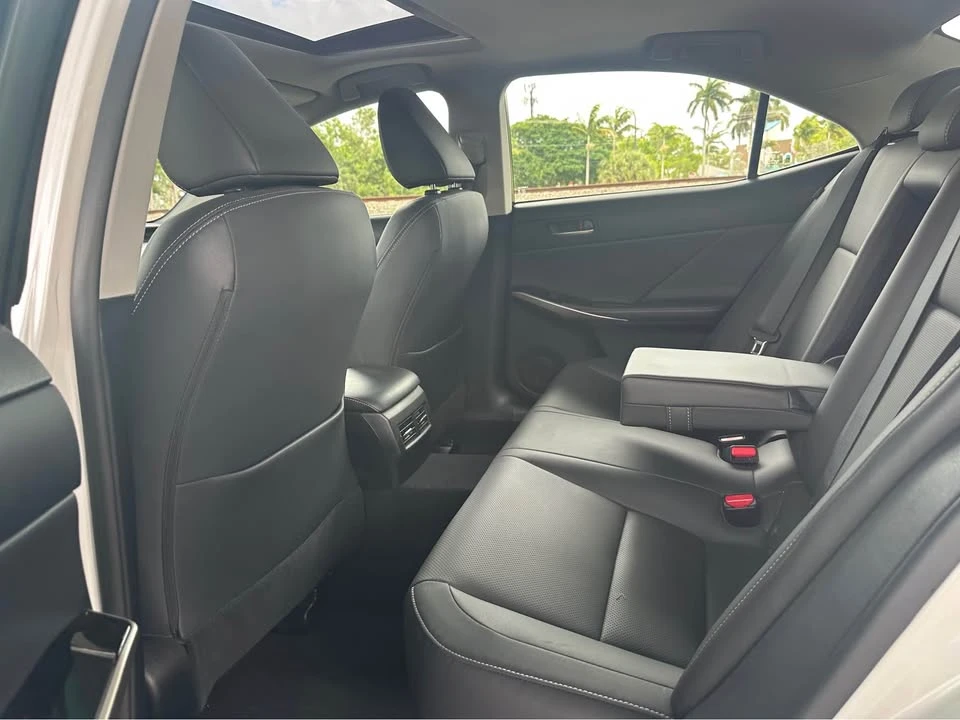 2017 Lexus IS 3rd Gen - Image 13 of 14