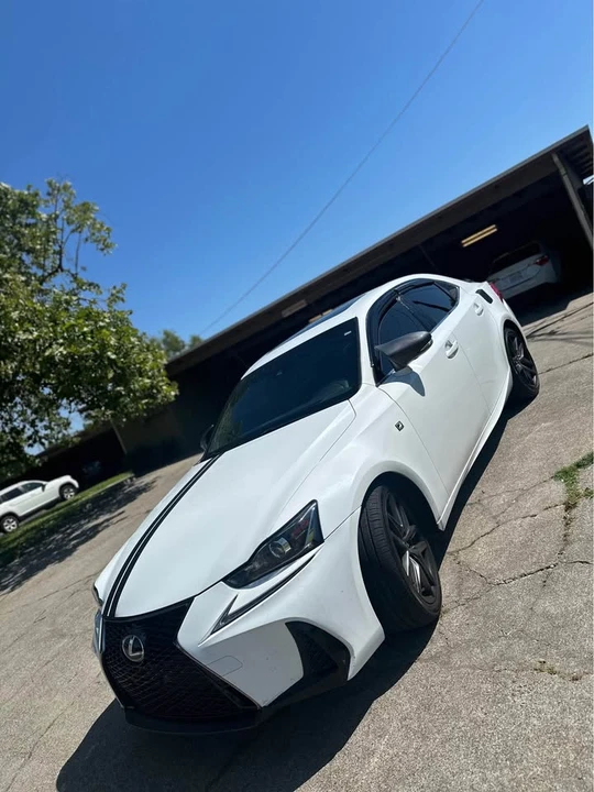 2017 Lexus IS 3rd Gen - Image 4 of 10