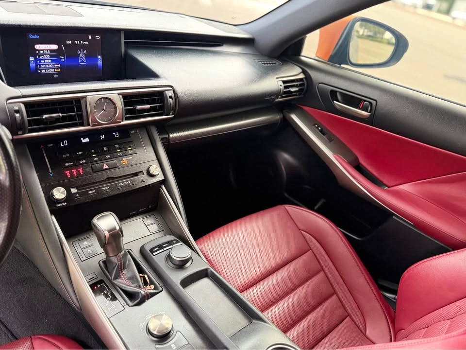 2017 Lexus IS 3rd Gen - Image 8 of 13