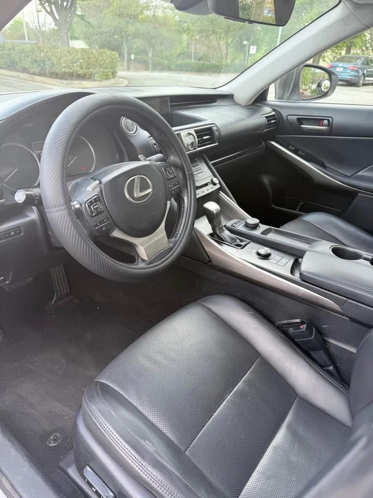 2017 Lexus IS 3rd Gen - Image 8 of 12