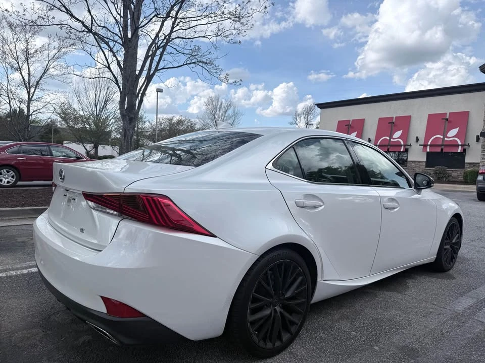 2017 Lexus IS 3rd Gen - Image 4 of 12