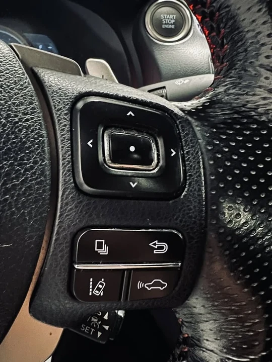 2017 Lexus IS 3rd Gen - Image 19 of 20