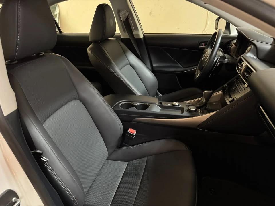 2017 Lexus IS 3rd Gen - Image 15 of 19
