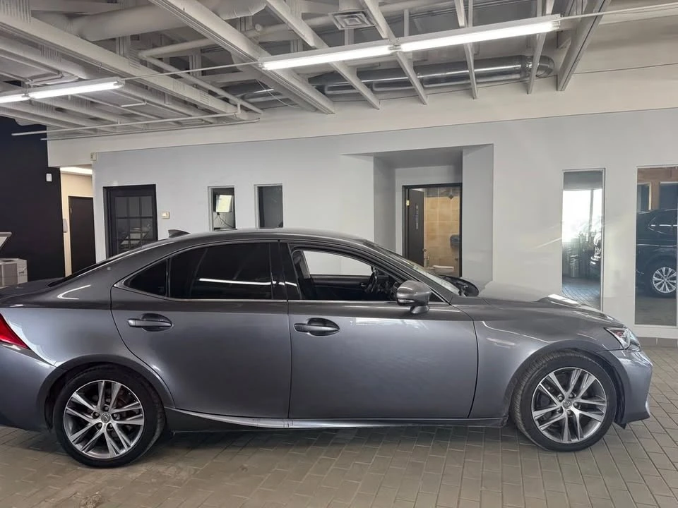 2017 Lexus IS 3rd Gen - Image 5 of 20