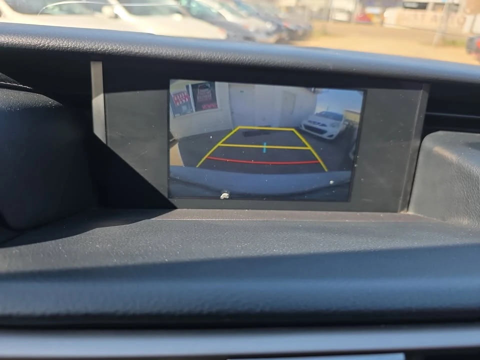 2017 Lexus IS 3rd Gen - Image 18 of 20