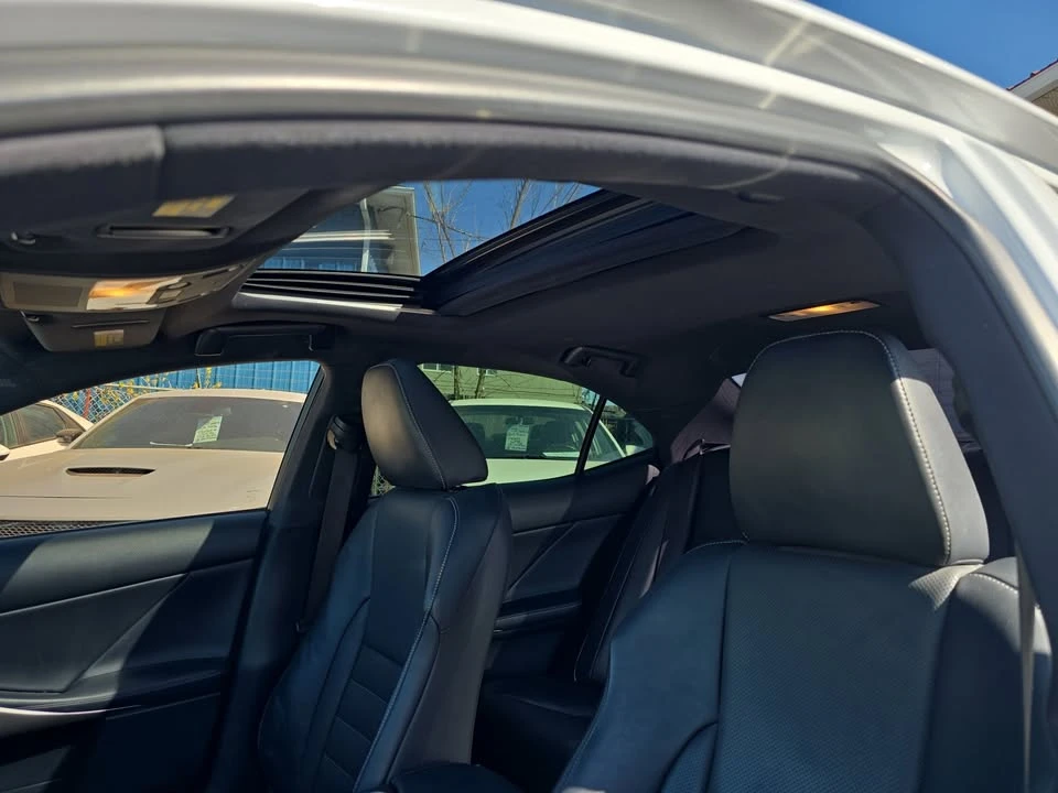 2017 Lexus IS 3rd Gen - Image 11 of 20