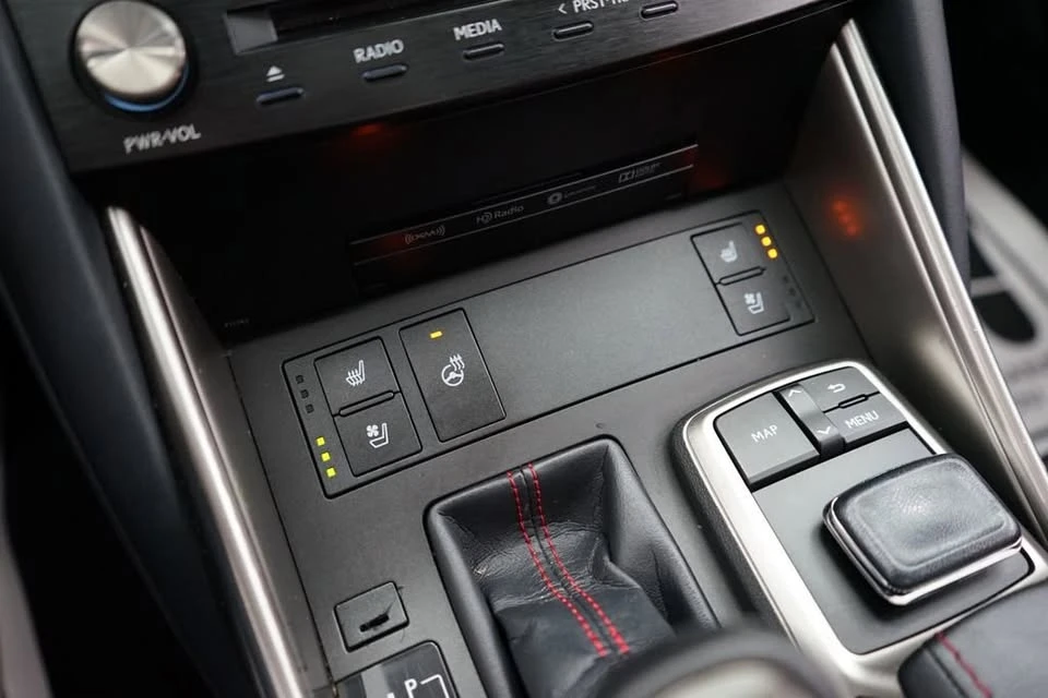 2017 Lexus IS 3rd Gen - Image 17 of 20