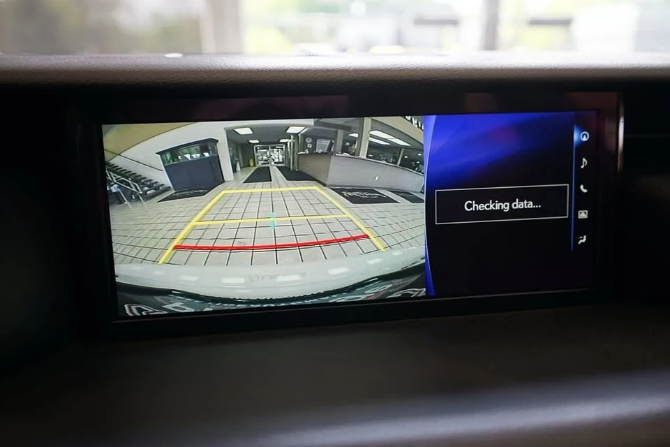 2017 Lexus IS 3rd Gen - Image 13 of 20