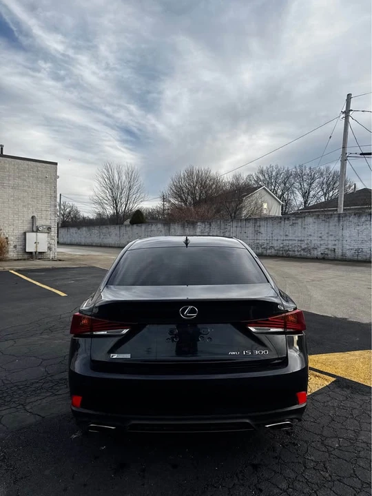 2017 Lexus IS 3rd Gen - Image 4 of 15