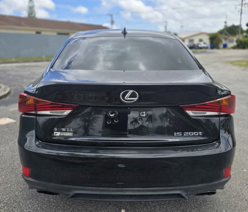 2017 Lexus IS 3rd Gen - Image 4 of 11