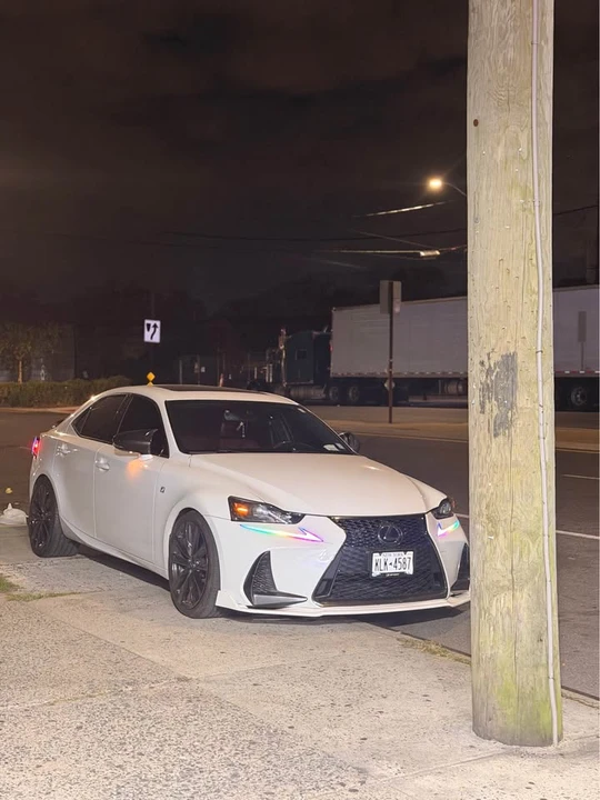 2017 Lexus IS 3rd Gen - Image 5 of 17