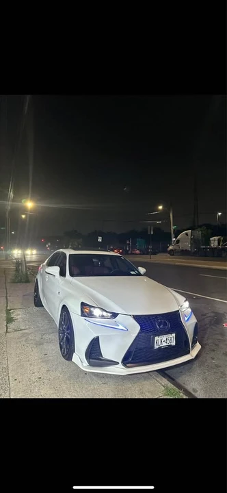 2017 Lexus IS 3rd Gen - Image 13 of 17