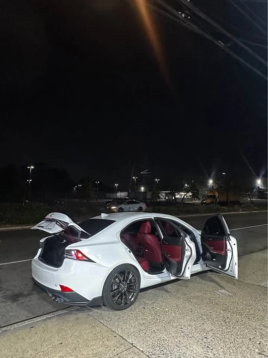 2017 Lexus IS 3rd Gen - Image 8 of 17