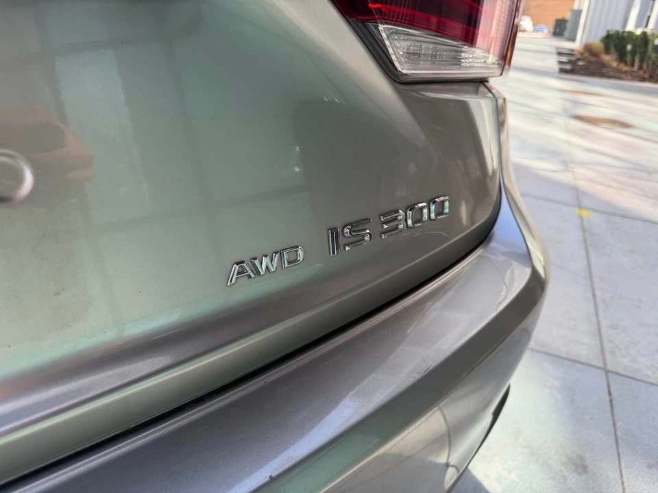 2017 Lexus IS 3rd Gen - Image 10 of 19