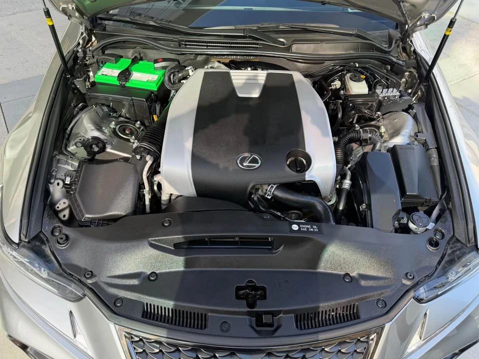 2017 Lexus IS 3rd Gen - Image 18 of 19