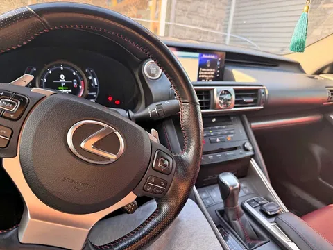 2017 Lexus IS 300 F Sport