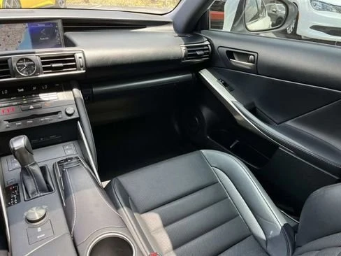 2017 Lexus IS 3rd Gen - Image 17 of 19