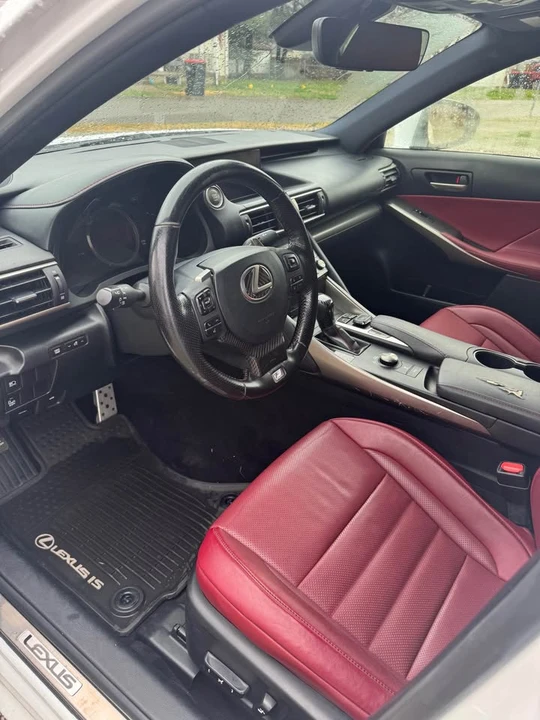 2017 Lexus IS 3rd Gen - Image 18 of 20