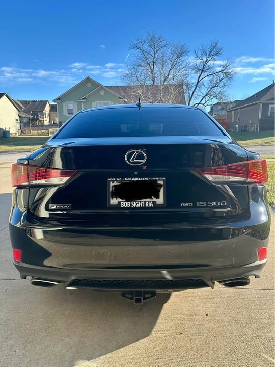 2017 Lexus IS 3rd Gen - Image 4 of 16