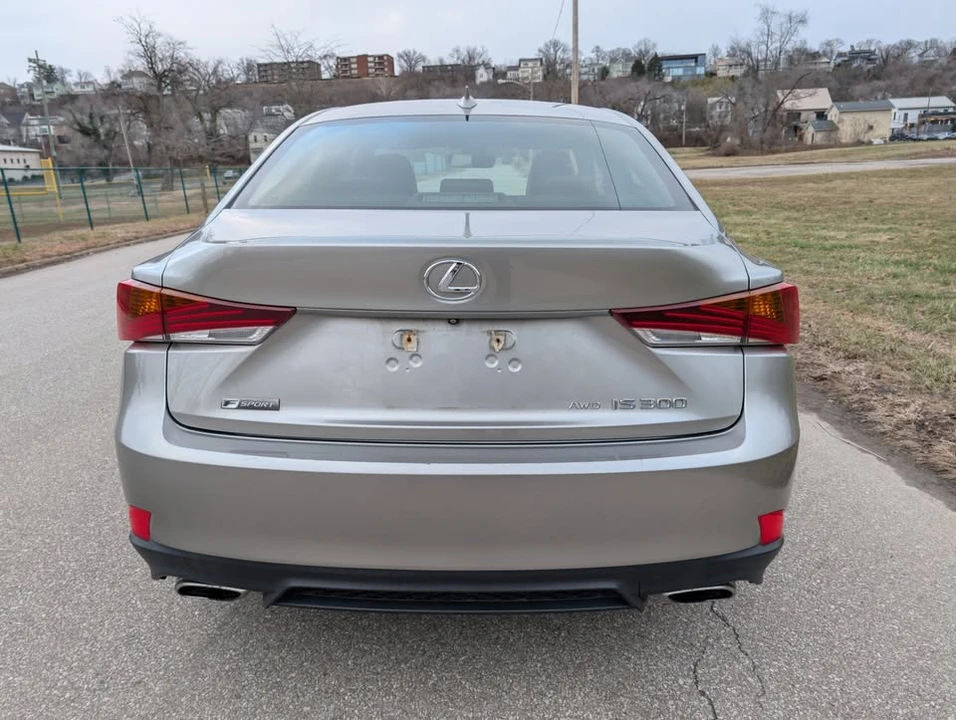 2017 Lexus IS 3rd Gen - Image 6 of 20