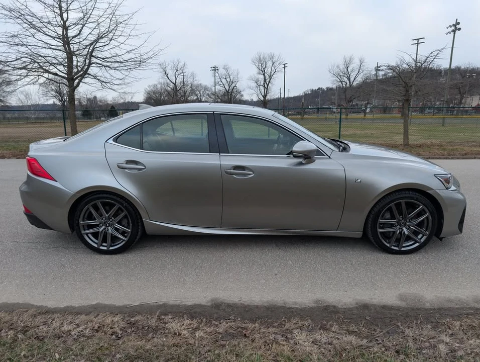 2017 Lexus IS 3rd Gen - Image 4 of 20