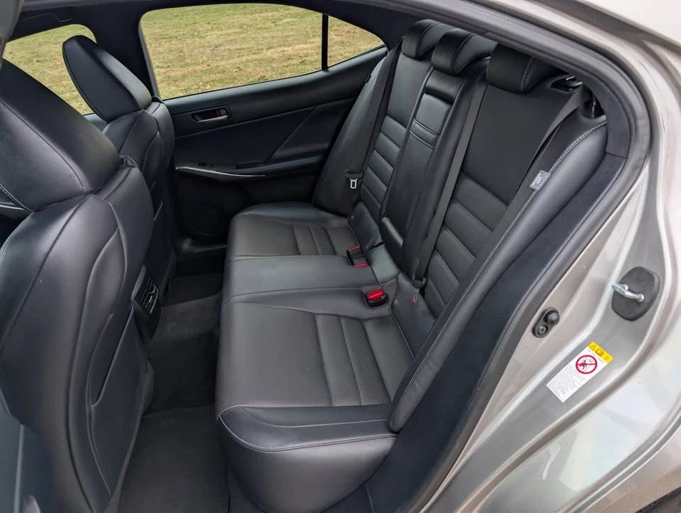 2017 Lexus IS 3rd Gen - Image 11 of 20