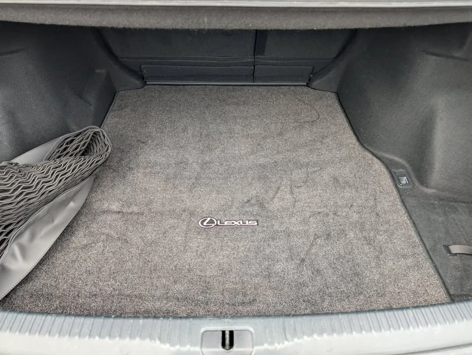 2017 Lexus IS 3rd Gen - Image 15 of 20
