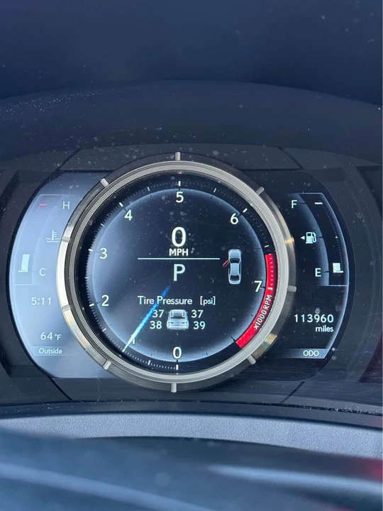 2017 Lexus IS 3rd Gen - Image 6 of 7