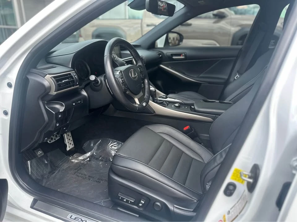 2017 Lexus IS 3rd Gen - Image 8 of 20