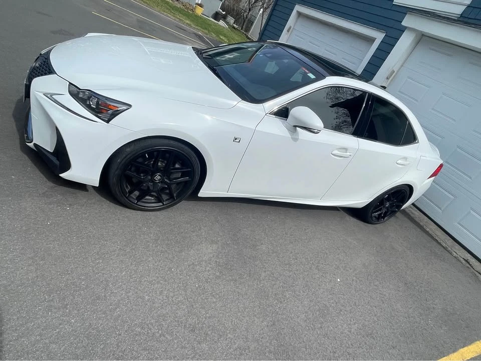 2017 Lexus IS 3rd Gen - Image 18 of 19