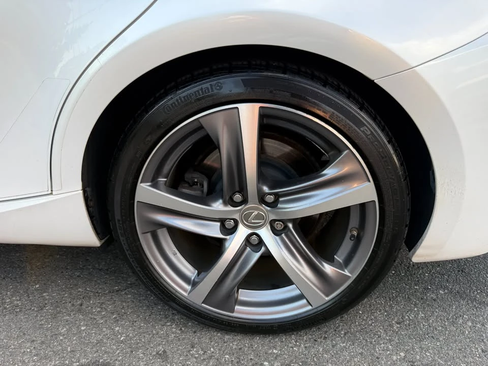 2017 Lexus IS 3rd Gen - Image 18 of 20