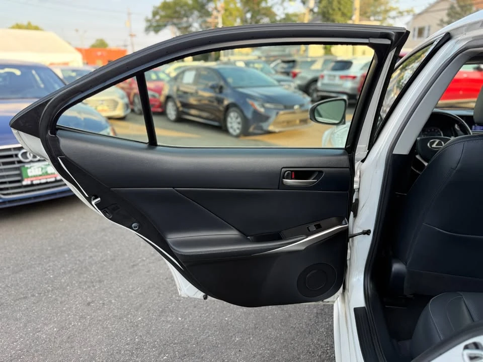 2017 Lexus IS 3rd Gen - Image 10 of 20