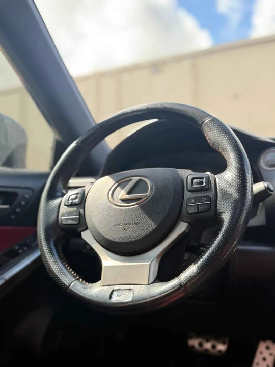 2017 Lexus IS 3rd Gen - Image 8 of 12