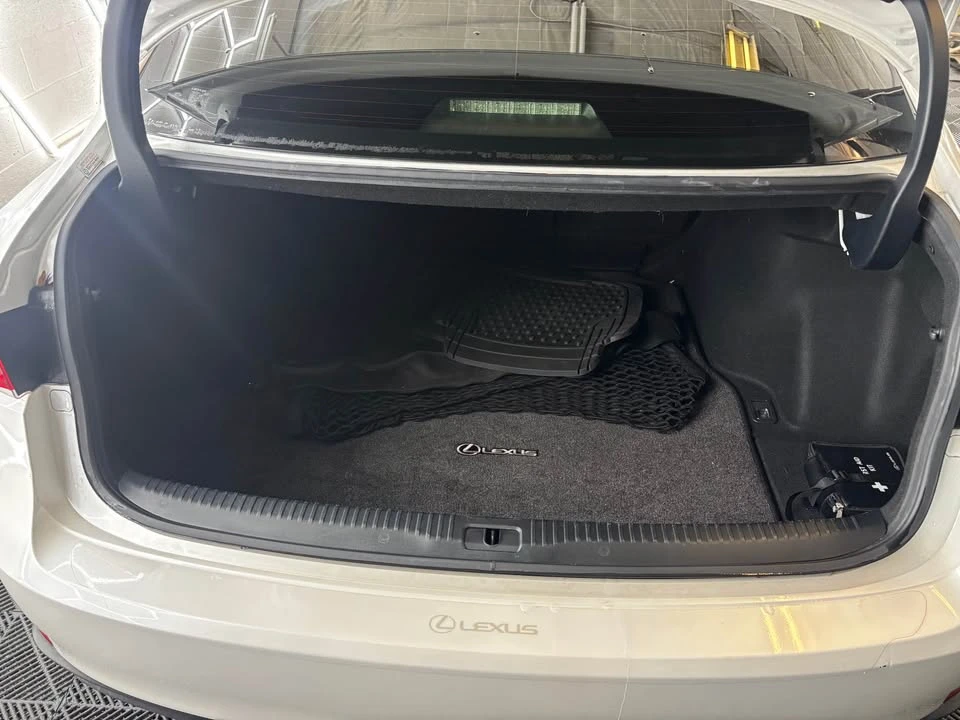 2017 Lexus IS 3rd Gen - Image 16 of 20