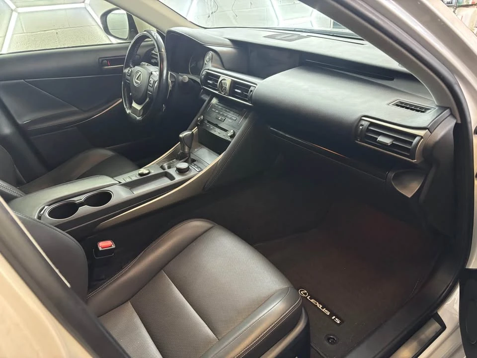 2017 Lexus IS 3rd Gen - Image 11 of 20