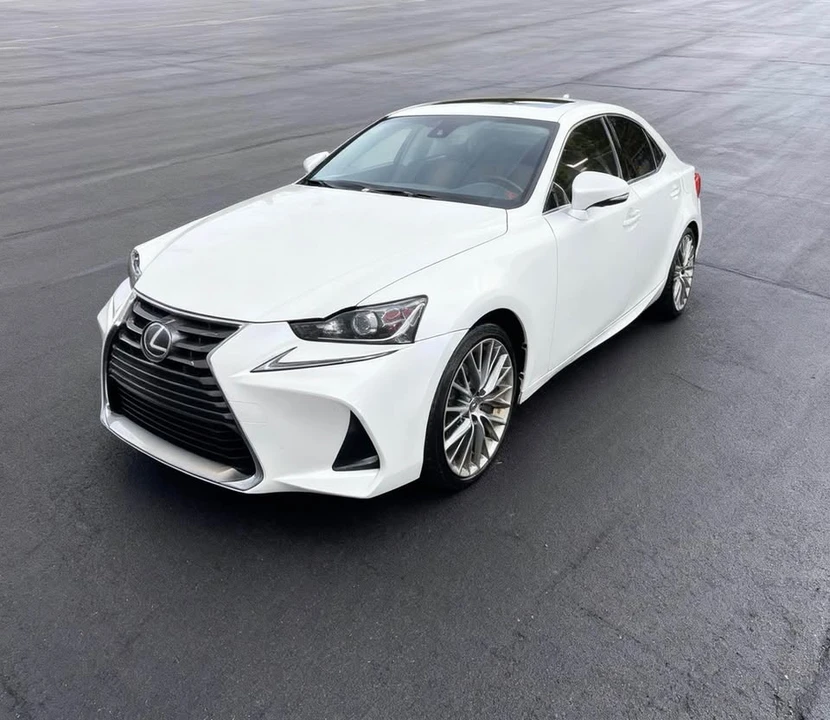 2017 Lexus IS 3rd Gen - Image 5 of 10