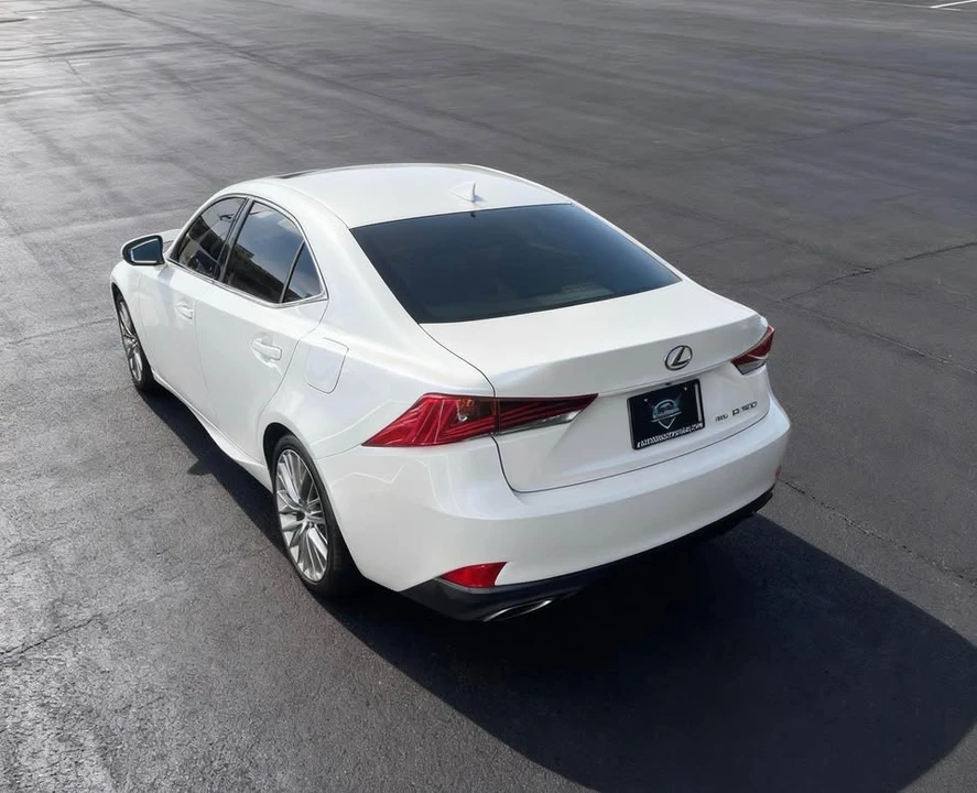 2017 Lexus IS 3rd Gen - Image 6 of 10