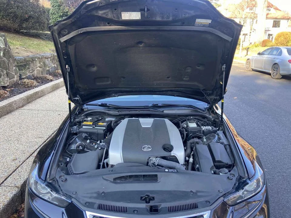 2017 Lexus IS 3rd Gen - Image 15 of 18