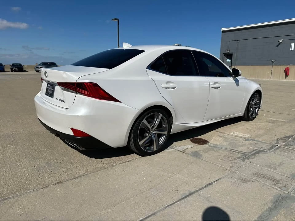 2017 Lexus IS 3rd Gen - Image 4 of 13