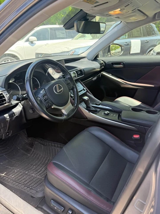 2017 Lexus IS 3rd Gen - Image 4 of 7