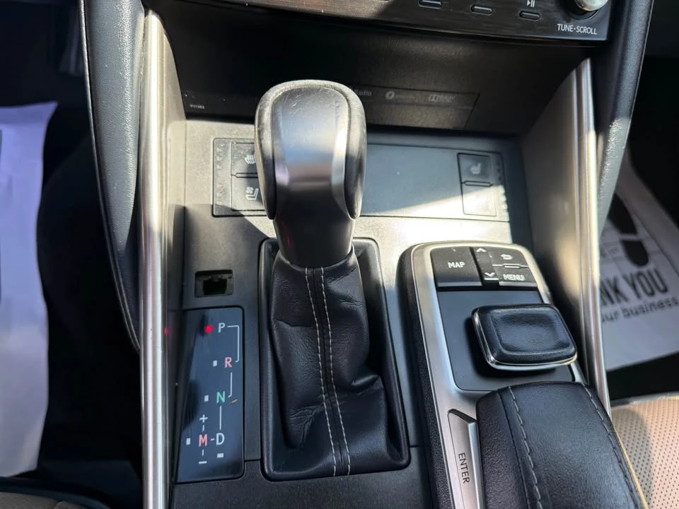 2017 Lexus IS 3rd Gen - Image 19 of 20