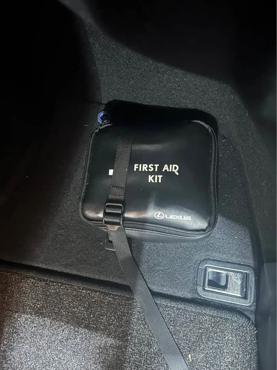 2017 Lexus IS 3rd Gen - Image 7 of 11