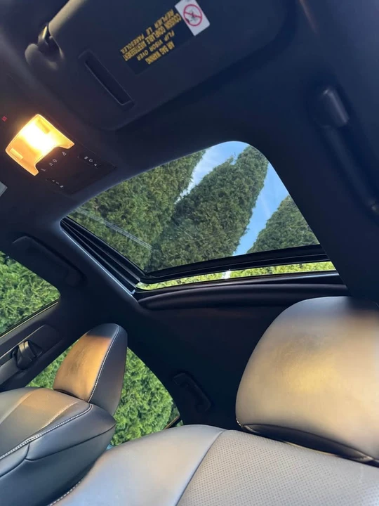2017 Lexus IS 3rd Gen - Image 16 of 20