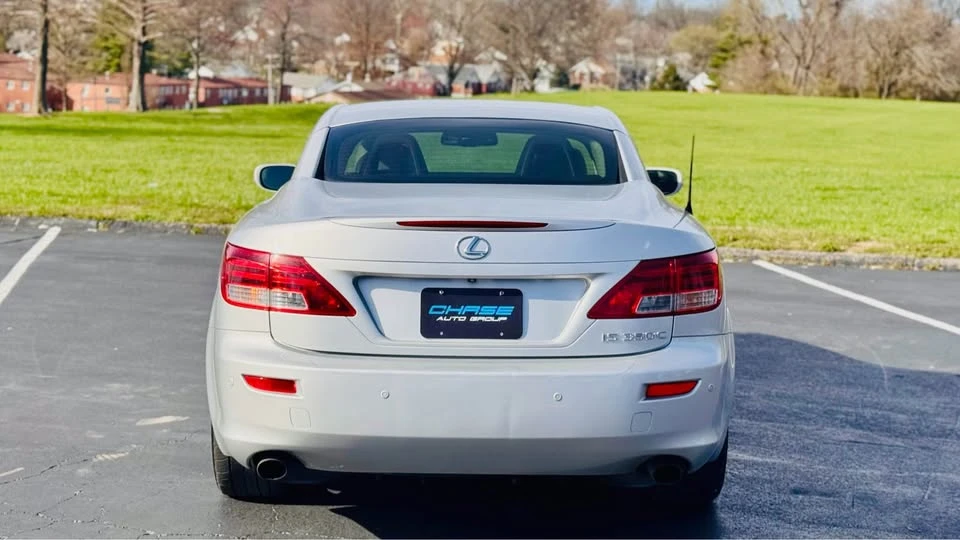 2017 Lexus IS 2nd Gen - Image 7 of 17