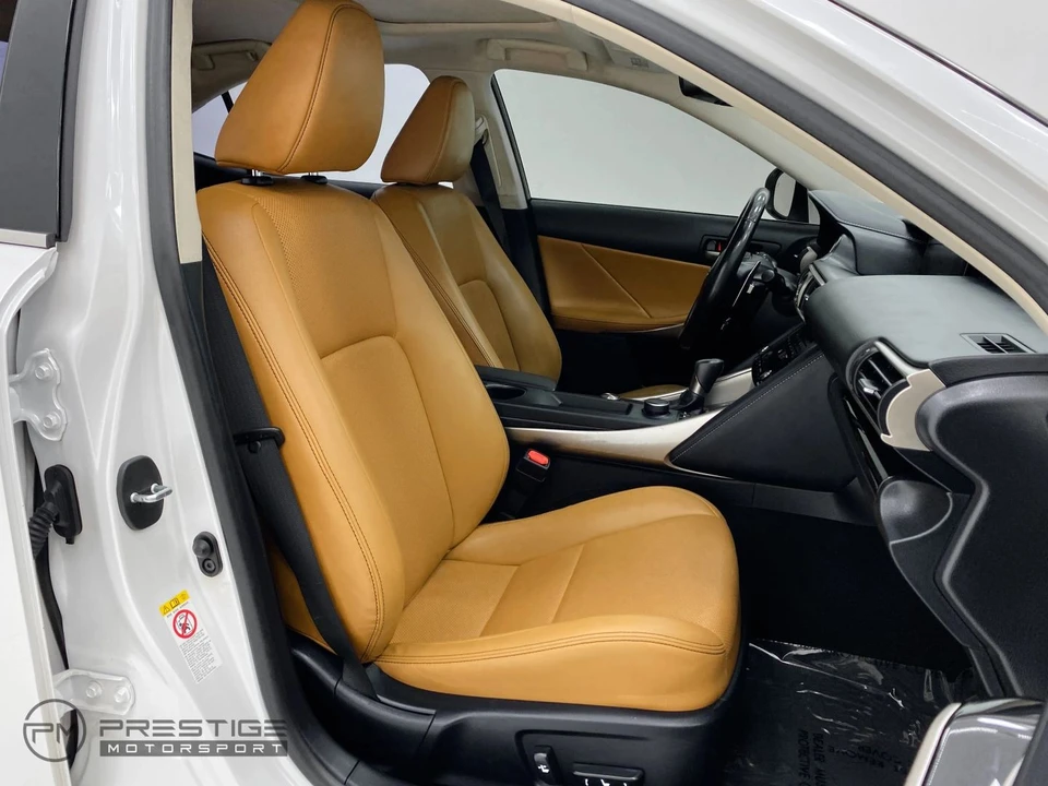 2017 Lexus IS 3rd Gen - Image 30 of 31